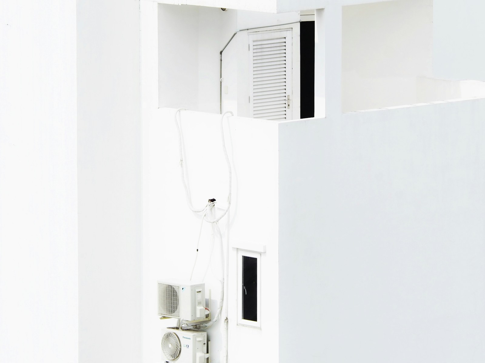 Duvara monte split klima iç ünitesi — Çeşme Klima Servisi air conditioning service